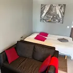City L Near Snowcastle, 2 Rooms, Kitchen, Glazed Balcony, Free Parking On Street 케미