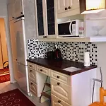 City L Near Snowcastle, 2 Rooms, Kitchen, Glazed Balcony, Free Parking On Street 아파트 케미