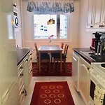 City L Near Snowcastle, 2 Rooms, Kitchen, Glazed Balcony, Free Parking On Street 아파트 *
