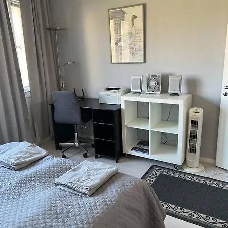 City L Near Snowcastle, 2 Rooms, Kitchen, Glazed Balcony, Free Parking On Street * Kemi