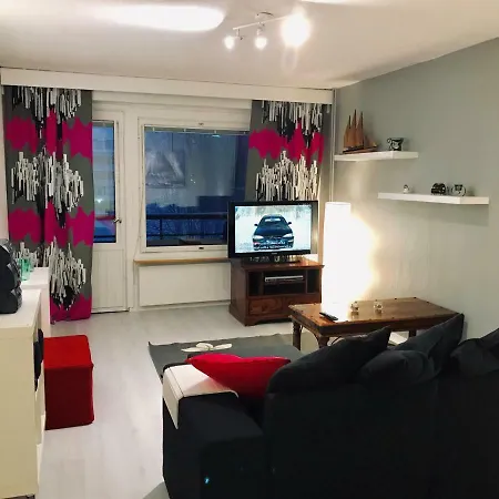 City L Near Snowcastle, 2 Rooms, Kitchen, Glazed Balcony, Free Parking On Street